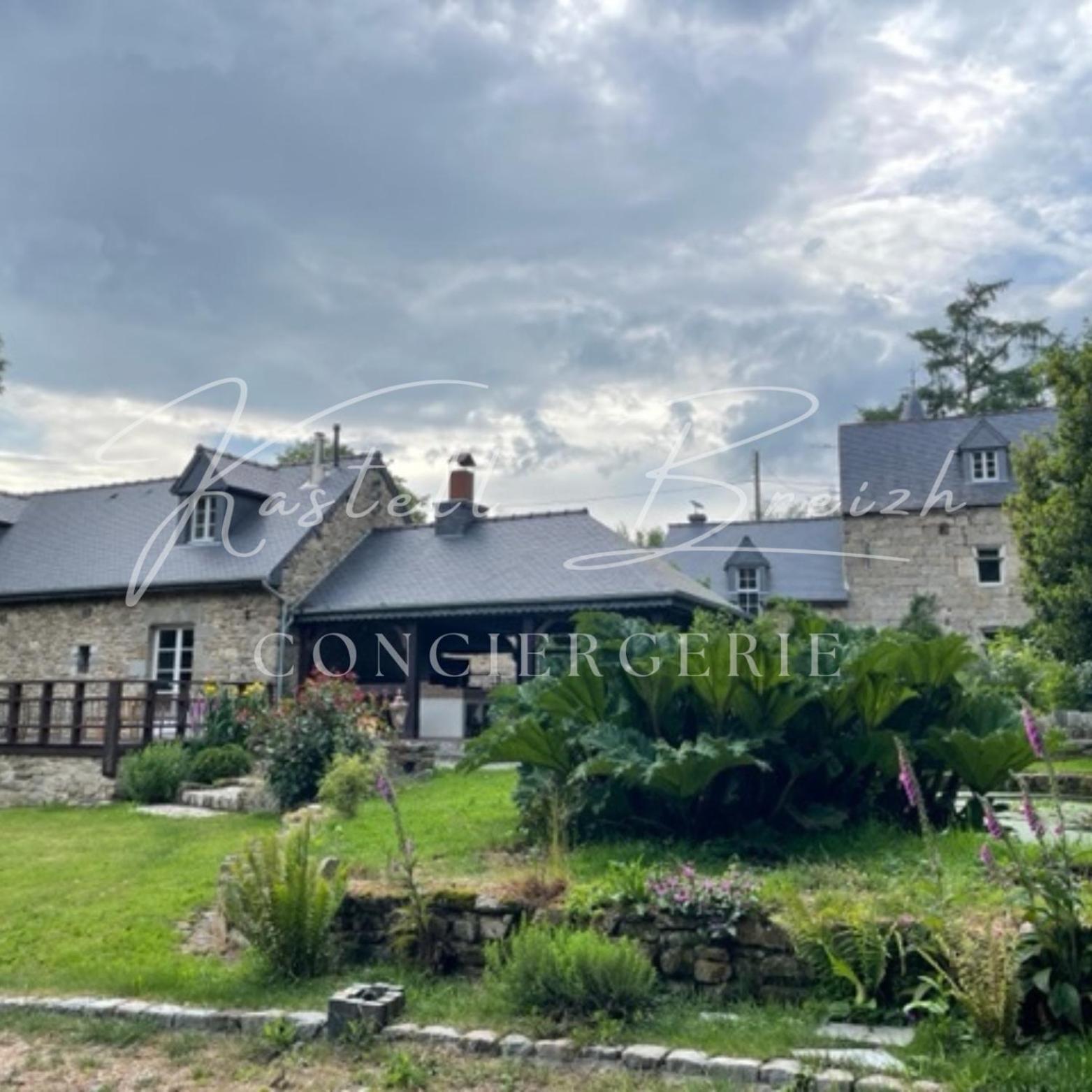 La Familiale Du Manoir De Kerollivier Villa Saint-Gilles-Pligeaux Buitenkant foto